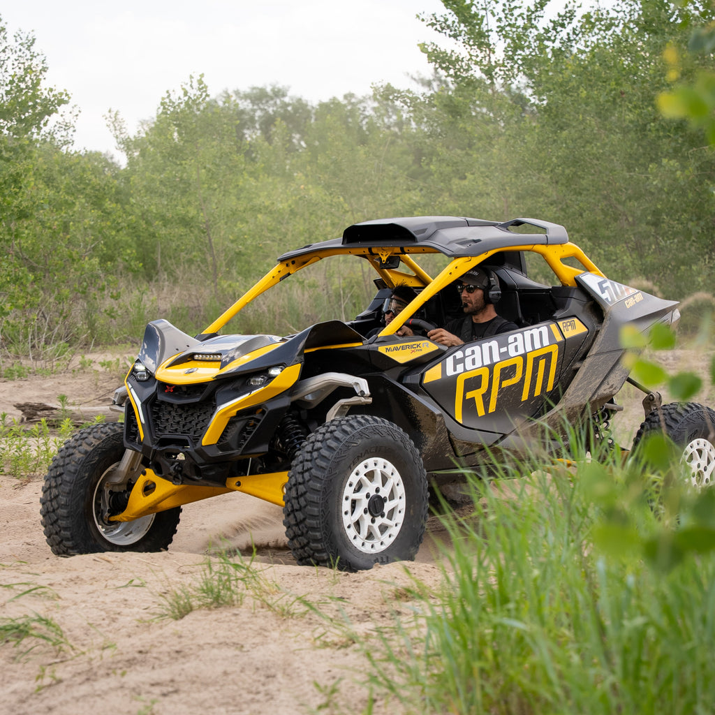 RPM Can-Am Maverick R Carbon Fiber Front Fenders